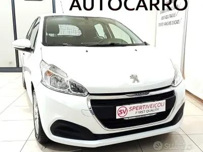 Usata Peugeot 208 Active 75 CV (55 kW) 2017 Bianco Utilitaria