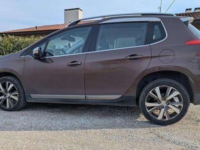 Usata Peugeot 2008 Allure 92 CV (67 kW) 2014 Marrone SUV