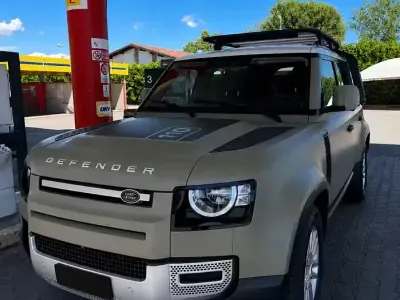 Usata Land Rover Defender 200 CV (147 kW) 2021 Verde SUV