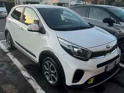Usata Kia Picanto X-Line 67 CV (49 kW) 2019 Utilitaria