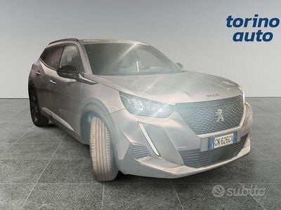 Usata Peugeot 2008 Allure 102 CV (75 kW) 2023 Grigio SUV