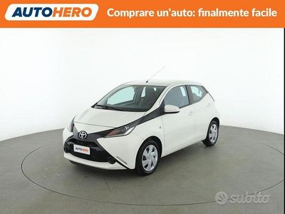 Usata Toyota Aygo X-play 70 CV (51 kW) 2016 Bianco Utilitaria