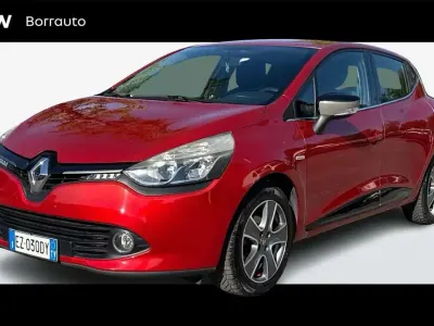 Usata Renault Clio IV 73 CV (53 kW) 2015 Rosso Berlina