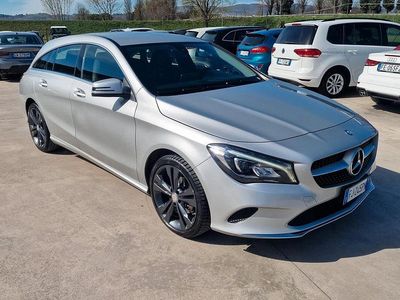 Usata Mercedes CLA200 Premium 135 CV (99 kW) 2017 Grigio Station wagon
