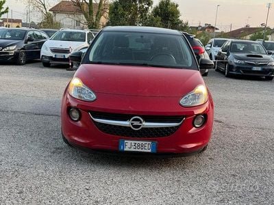 Usata Opel Adam Jam 70 CV (51 kW) 2016 Rosso Utilitaria