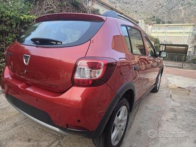 Usata Dacia Sandero Stepway 90 CV (66 kW) 2015 Berlina