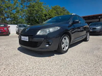 Usata Renault Mégane III Business 110 CV (80 kW) 2009 Bluazzurro Berlina