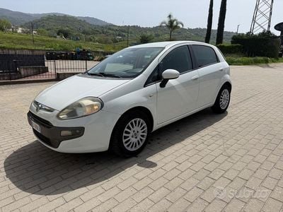 Usata Fiat Punto Evo 75 CV (55 kW) 2011 Bianco Utilitaria