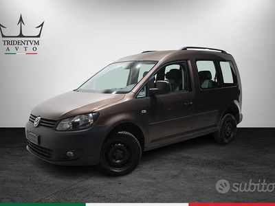 Usata VW Caddy Highline 110 CV (80 kW) 2012 Marrone Monovolume