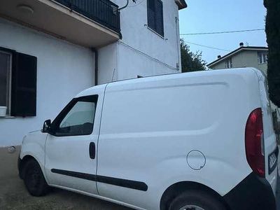 Usata Fiat Doblò Active 95 CV (69 kW) 2017 Bianco Monovolume