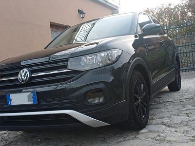 Usata VW T-Cross 95 CV (69 kW) 2019 Grigio SUV