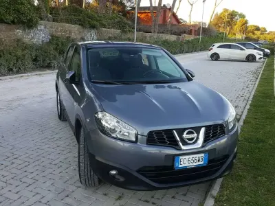 Usata Nissan Qashqai Acenta 110 CV (80 kW) 2010 Grigio SUV