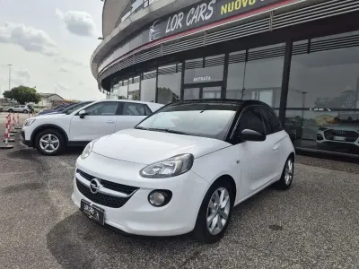 Usado Opel Adam Rocks Rocks 69 CV (50 kW) 2017 Blanco Utilitario
