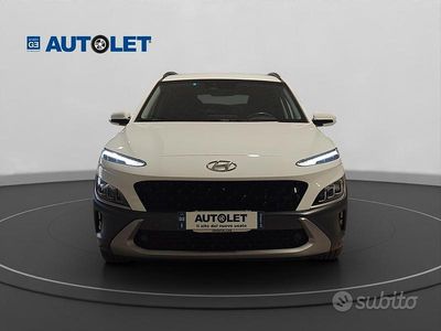 Käytetty Hyundai Kona 105 HP (77 kW) 2022 Valkoinen Katumaasturi