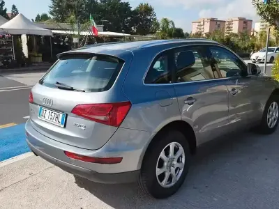 Usata Audi Q5 143 CV (105 kW) 2010 Grigio SUV