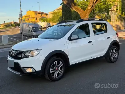 Usata Dacia Sandero Stepway 90 CV (66 kW) 2018 Bianco Berlina