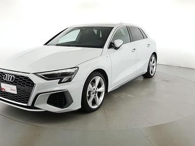 Usata Audi A3 S-Line 150 CV (110 kW) 2024 Bianco ghiaccio metallizzato Berlina