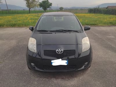 usata Toyota Yaris 1.4 tdi D-4D cat 5 porte Expo