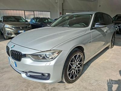 Usata BMW 316 Sport Line 116 CV (85 kW) 2013 Grigio Station wagon