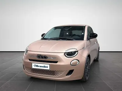 Nuova Fiat 500 Icon 65 CV (47 kW) 2026 Rosa Utilitaria