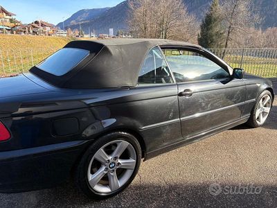 Usata BMW 320 Cabriolet 150 CV (110 kW) 2006 Nero Cabrio