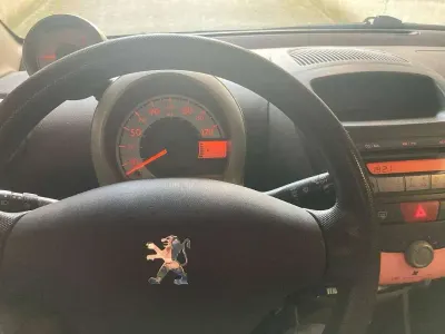 Usata Peugeot 107 68 CV (50 kW) 2006 Blu/azzurro Utilitaria