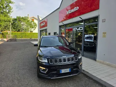 Usata Jeep Compass Limited 140 CV (102 kW) 2018 Nero SUV