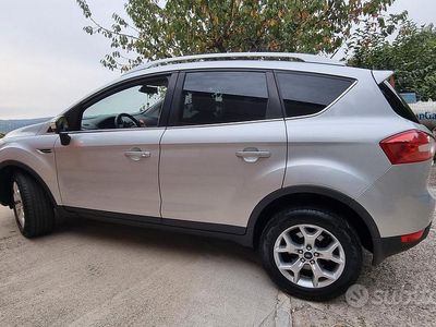 Usata Ford Kuga Titanium 140 CV (102 kW) 2012 Grigio SUV