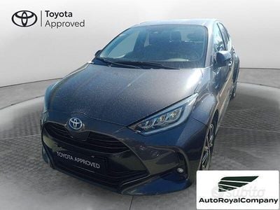 Usata Toyota Yaris Hybrid Trend 116 CV (85 kW) 2020 Grigio Berlina