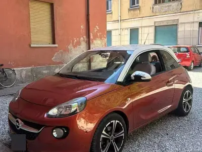Usata Opel Adam 69 CV (50 kW) 2013 Utilitaria