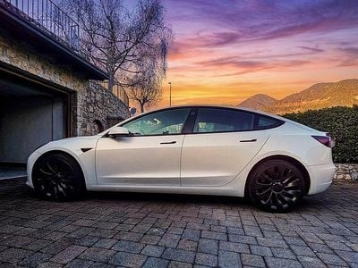 Usata Tesla Model 3 Performance 461 kW (627 CV) 2023 Bianco Berlina