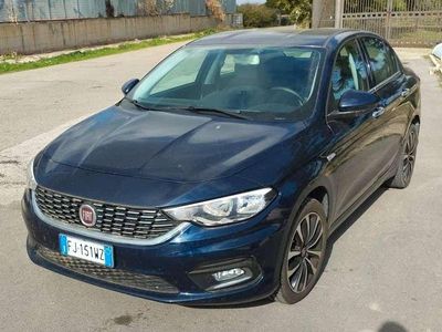 Usata Fiat Tipo Lounge 120 CV (88 kW) 2017 Blu/azzurro Berlina