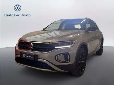 Usata VW T-Roc Life 110 CV (80 kW) 2024 Argento metallizzato SUV