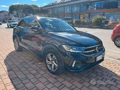 Usata VW T-Roc R-line 150 CV (110 kW) 2022 Nero SUV