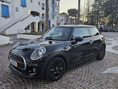 Usata Mini ONE 102 CV (75 kW) 2020 Nero Utilitaria