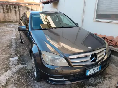 Usata Mercedes C200 136 CV (100 kW) 2010 Grigio Station wagon