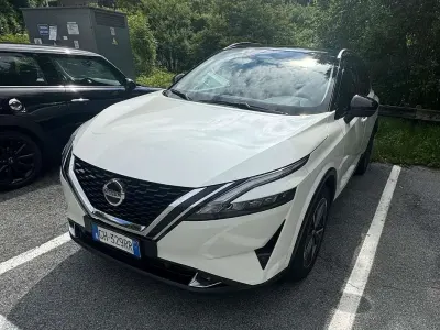 Usata Nissan Qashqai N-Connecta 140 CV (102 kW) 2022 Bianco SUV