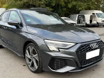 Usata Audi A3 S-Line 150 CV (110 kW) 2021 Grigio Berlina