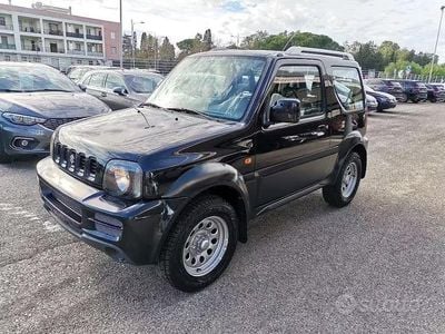 Usata Suzuki Jimny 86 CV (63 kW) 2007 Nero SUV