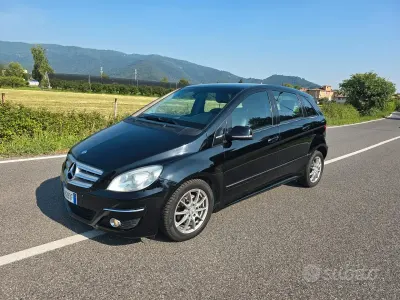 Usata Mercedes B180