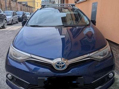 Usata Toyota Auris Hybrid Lounge 99 CV (72 kW) 2015 Station wagon