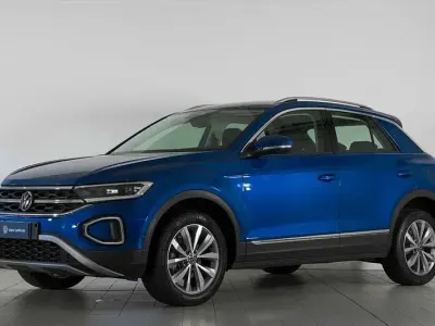 Usata VW T-Roc Style 150 CV (110 kW) 2023 Blu SUV