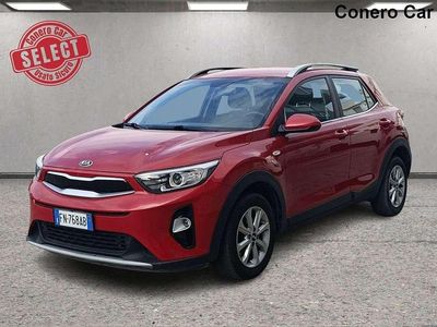 Używany Kia Stonic Urban 110 KM (80 kW) 2018 Czerwony SUV