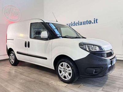 Usata Fiat Doblò 95 CV (69 kW) 2018 Bianco Monovolume