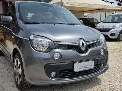 Gebraucht Renault Twingo SE 68 PS (50 kW) 2018 Grau Kleinwagen