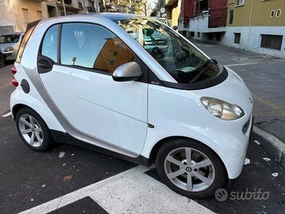 Begagnad Smart ForTwo Coupé 61 HK (44 kW) 2009 Vit Sportkupé