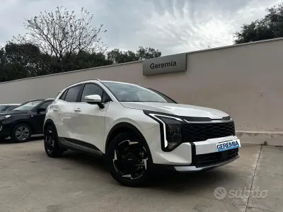 Nuova Kia Sportage Style 136 CV (100 kW) 2026 Bianco SUV
