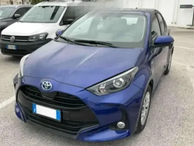 Usata Toyota Yaris Hybrid