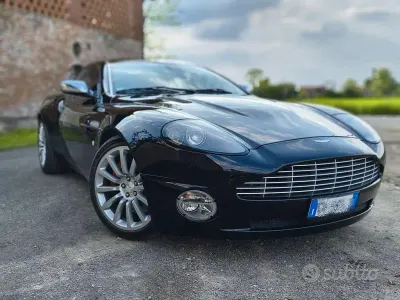 Usata Aston Martin Vanquish 466 CV (342 kW) 2002 Nero Coupé