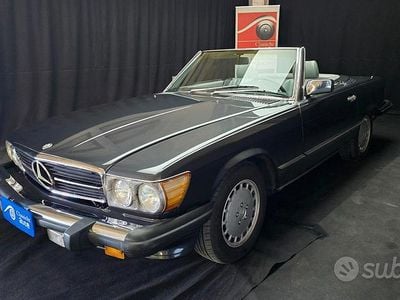 Usata Mercedes 560 226 CV (166 kW) 1987 Nero Cabrio